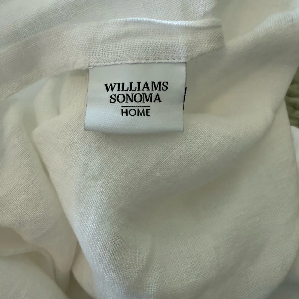 Williams Sonoma Chambers Linen Duvet Cover and Two Shams